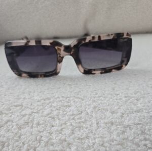 Quay Australia Brown and Black Sunglasses Modern Design